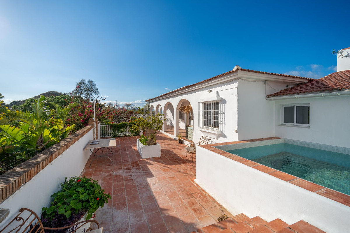 Vrijstaande Villa in La Viñuela-2