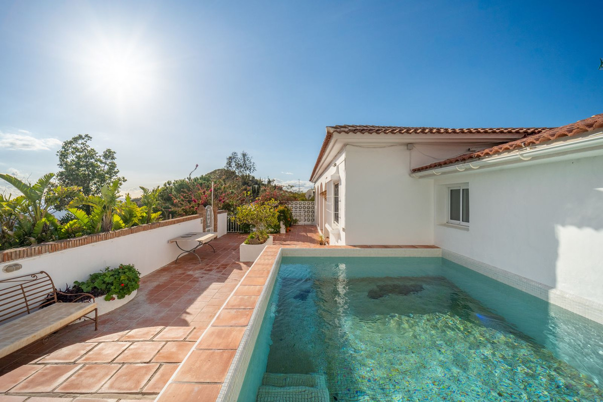 Vrijstaande Villa in La Viñuela-32
