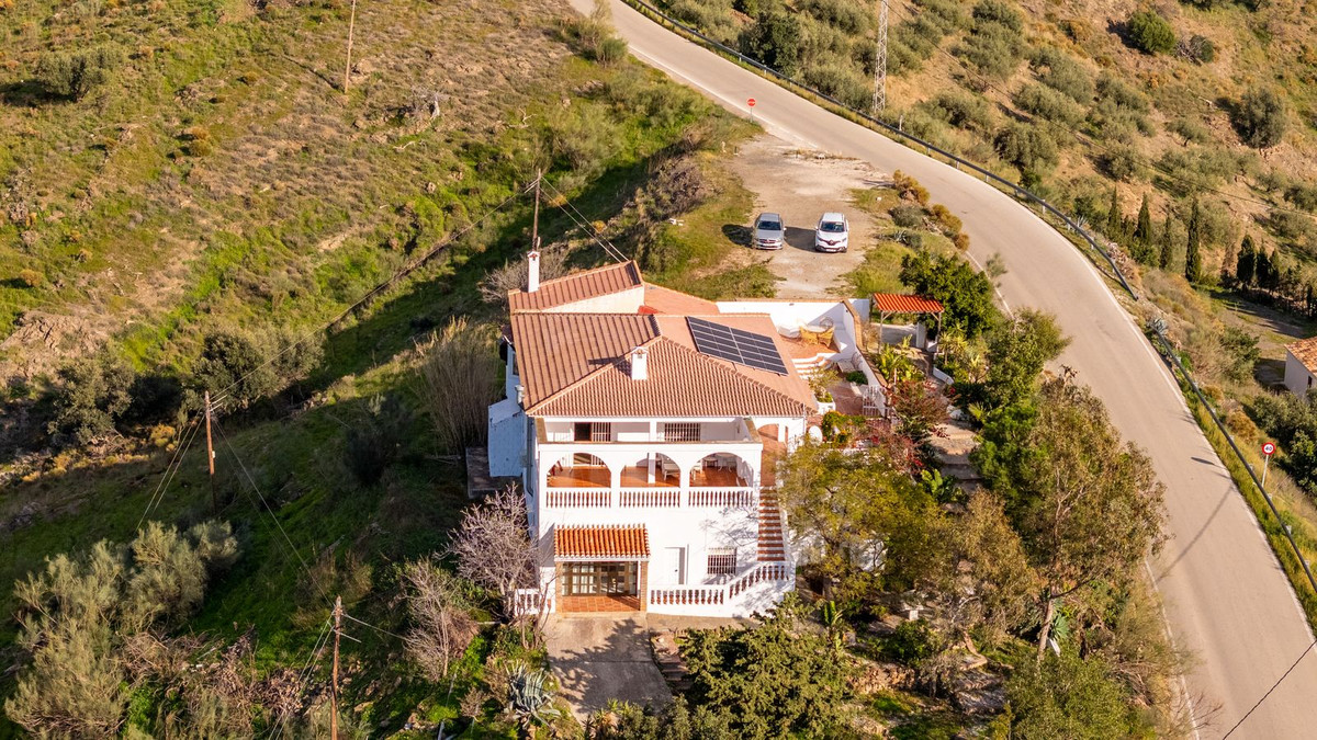 Vrijstaande Villa in La Viñuela-33