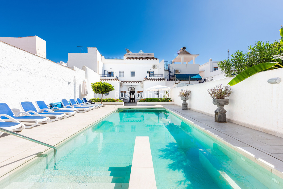 Geschakelde Woning in Nerja-1