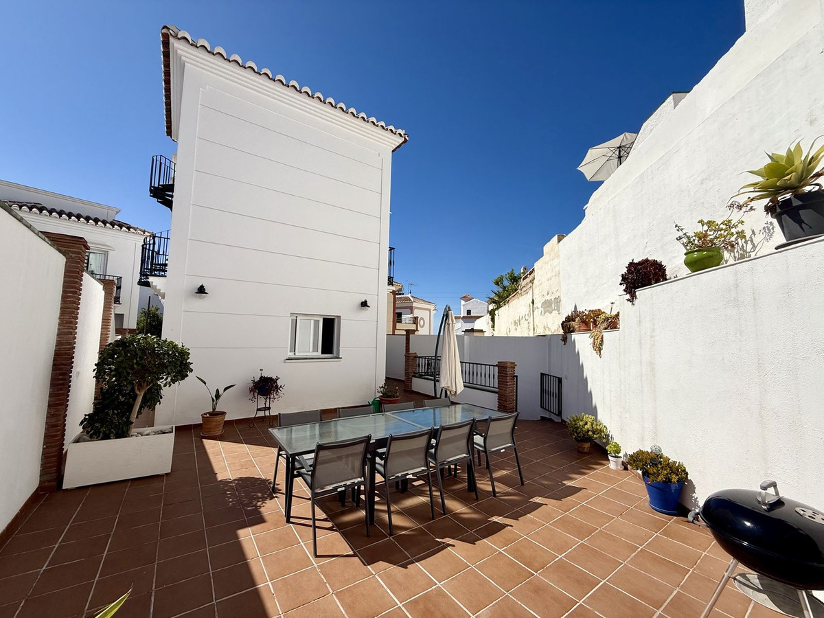 Vrijstaande Villa te koop in Nerja | 3 slaapkamers H5045887