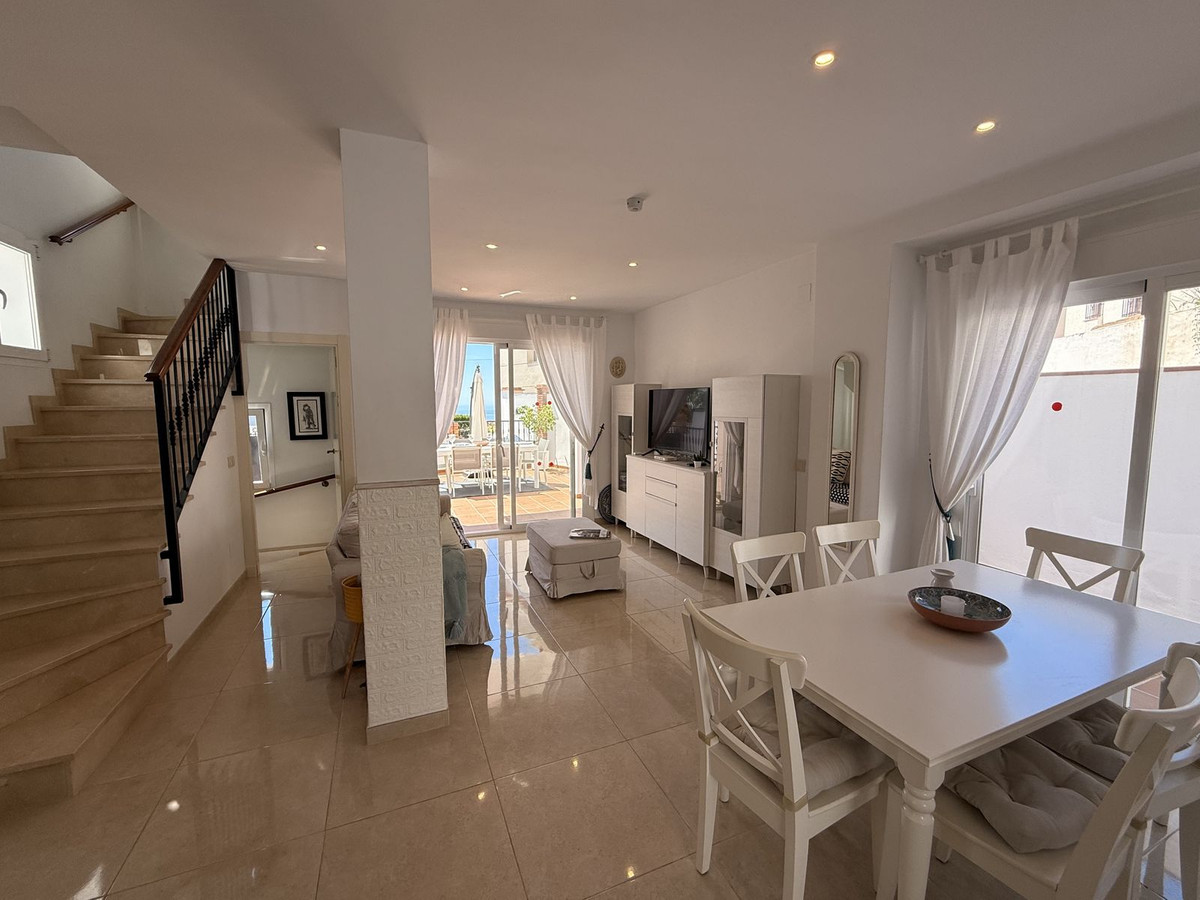 Vrijstaande Villa te koop in Nerja | 3 slaapkamers H5045887
