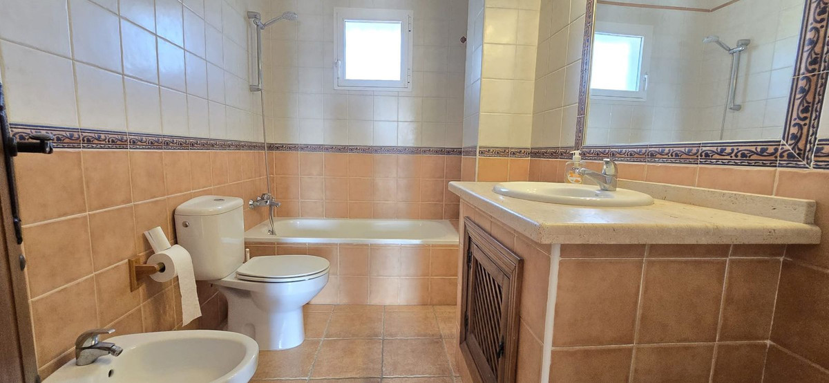 Vrijstaande Villa te koop in Nerja | 4 slaapkamers H5063113