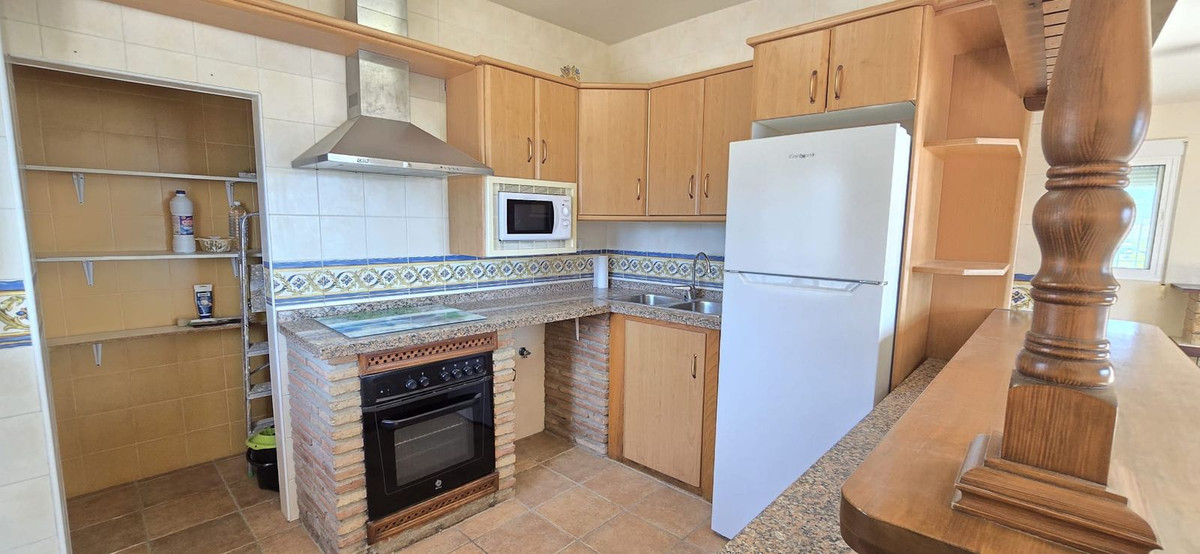 Vrijstaande Villa te koop in Nerja | 4 slaapkamers H5063113