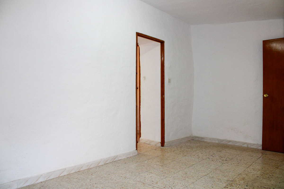 Geschakelde Woning te koop in Nerja | 5 slaapkamers H5134426