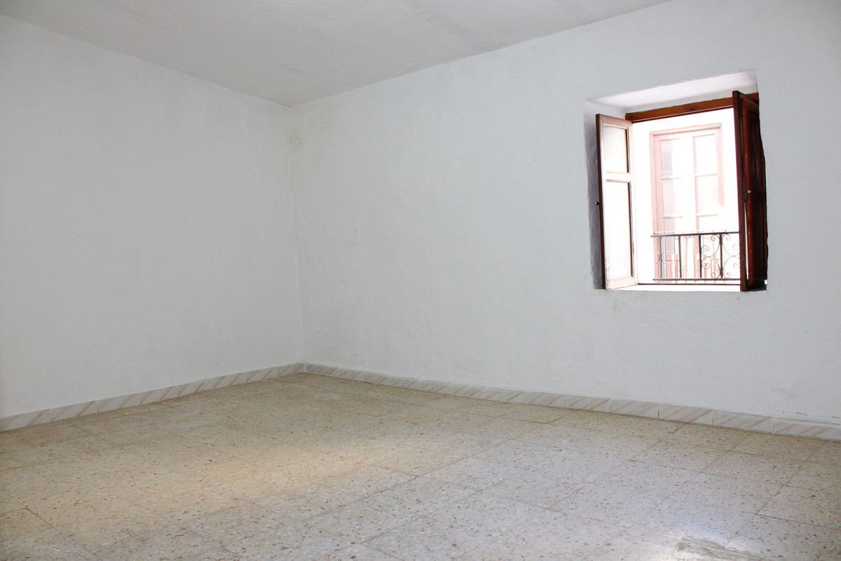 Geschakelde Woning te koop in Nerja | 5 slaapkamers H5134426