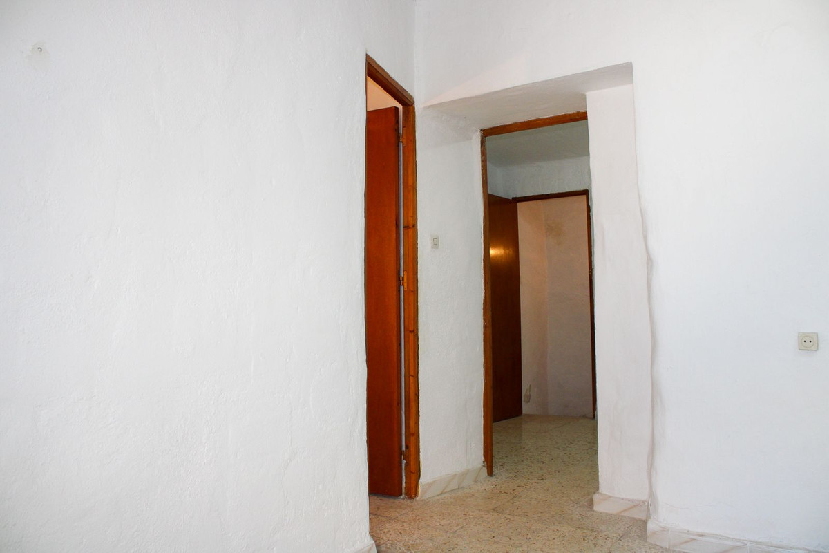 Geschakelde Woning te koop in Nerja | 5 slaapkamers H5134426