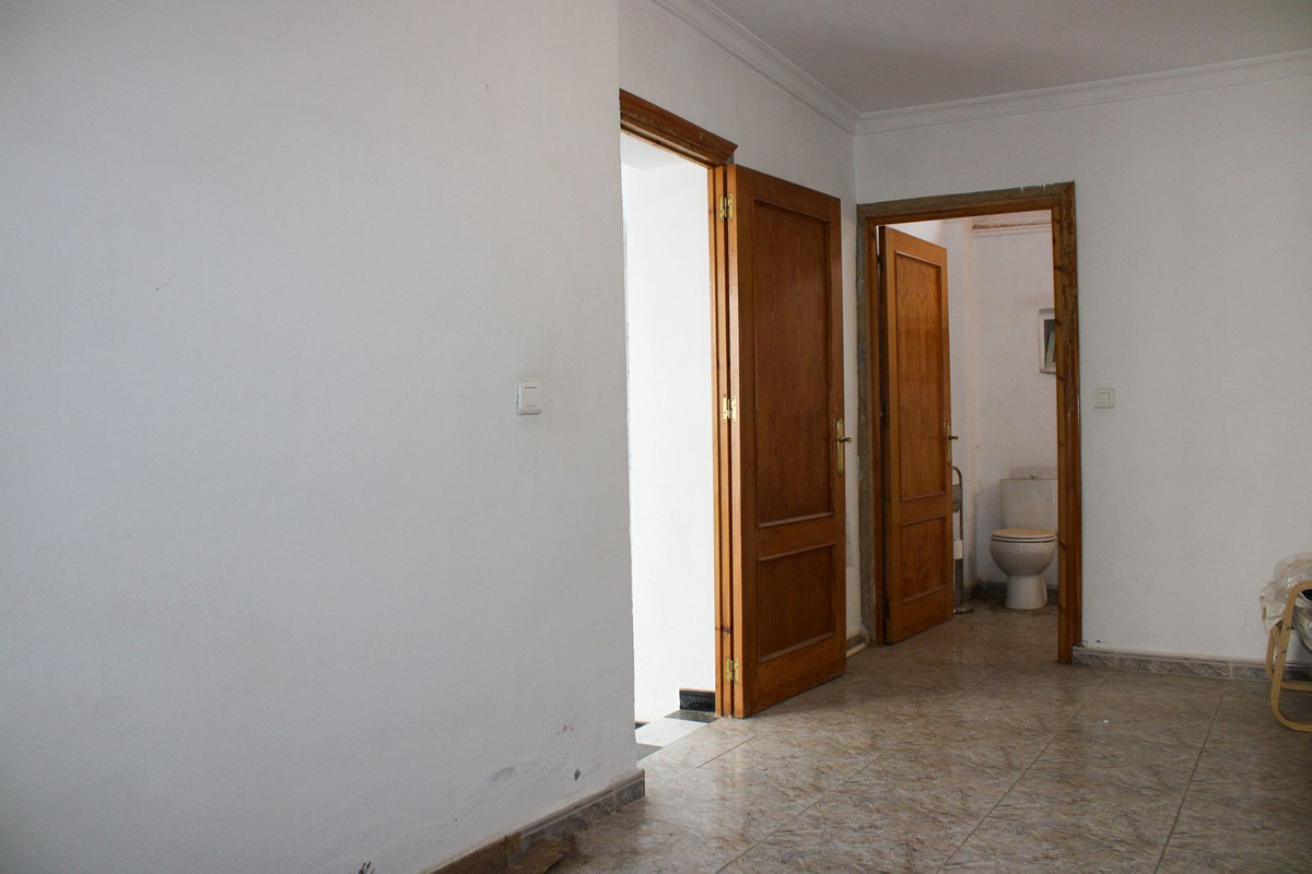 Geschakelde Woning te koop in Nerja | 5 slaapkamers H5134426