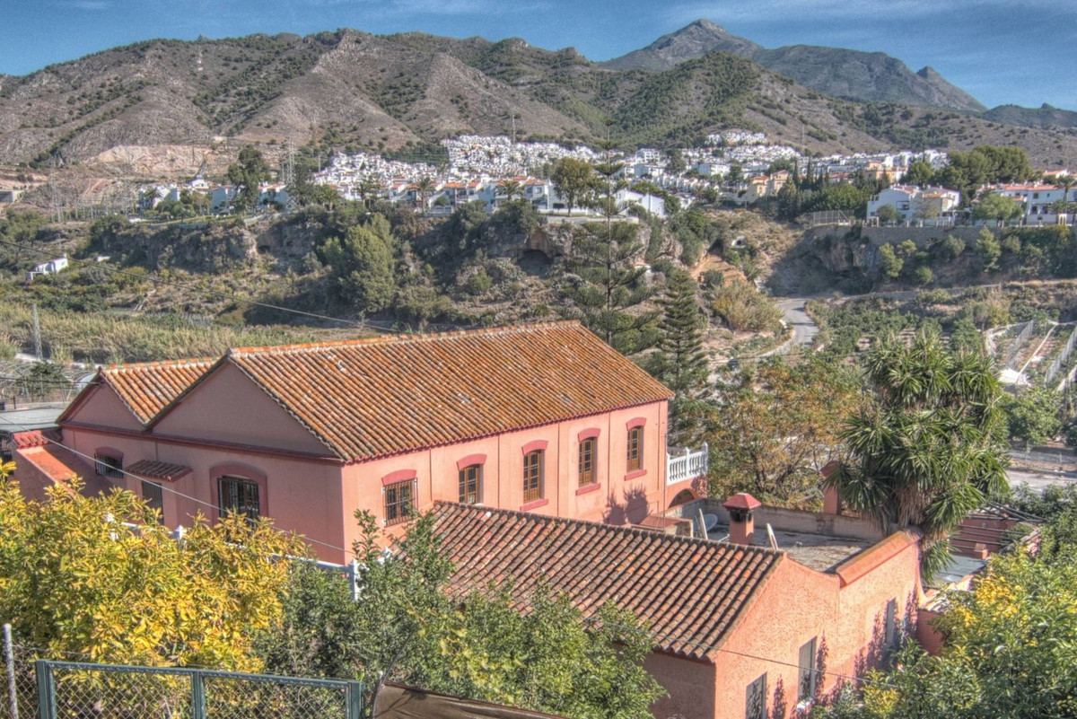 Vrijstaande Villa te koop in Nerja | 3 slaapkamers H5143927