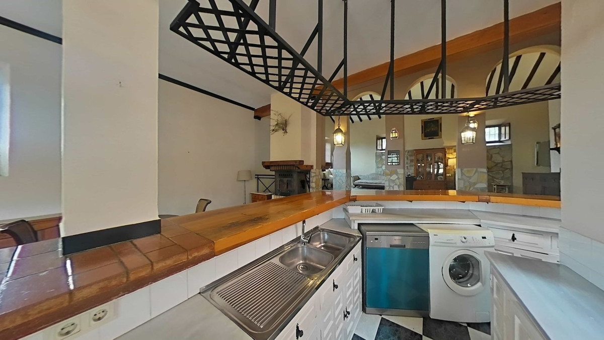 Vrijstaande Villa te koop in Nerja | 3 slaapkamers H5143927