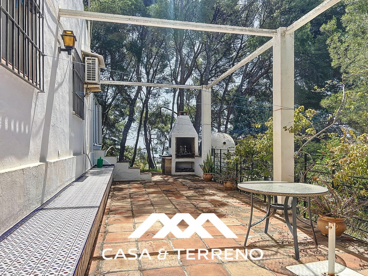 Vrijstaande Villa te koop in Nerja | 4 slaapkamers H5145256