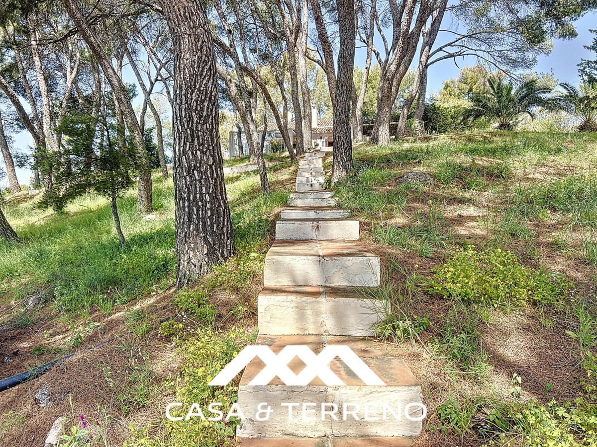 Vrijstaande Villa te koop in Nerja | 4 slaapkamers H5145256