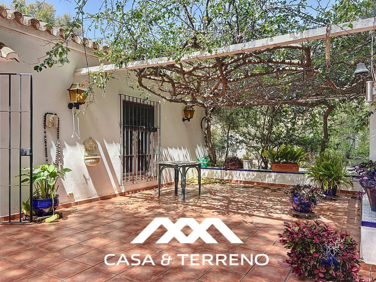 Vrijstaande Villa te koop in Nerja | 4 slaapkamers H5145256