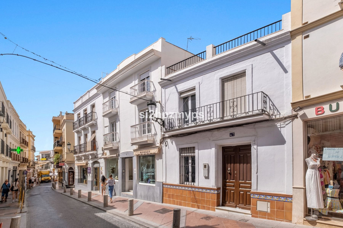 Geschakelde Woning te koop in Nerja | 5 slaapkamers H5211340