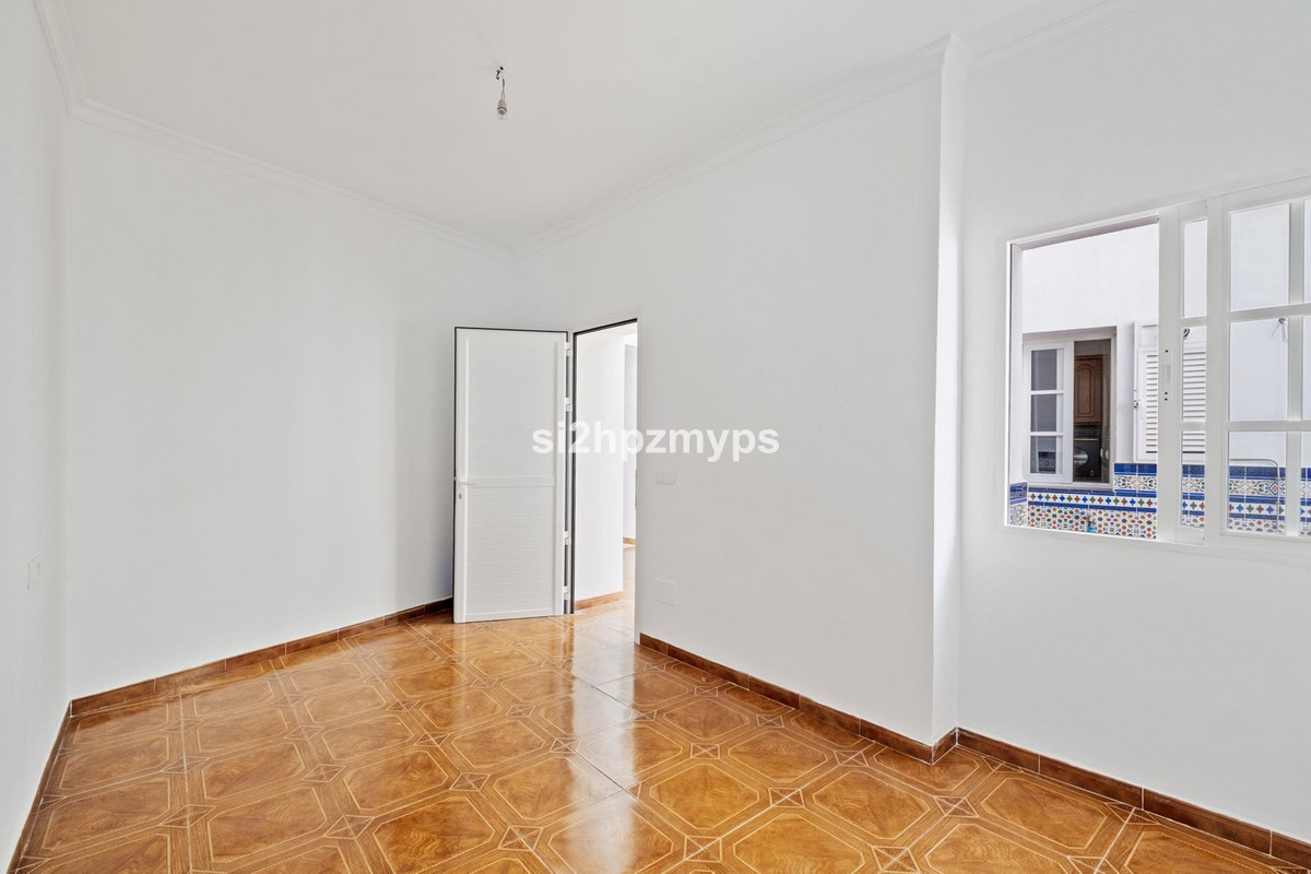 Geschakelde Woning te koop in Nerja | 5 slaapkamers H5211340