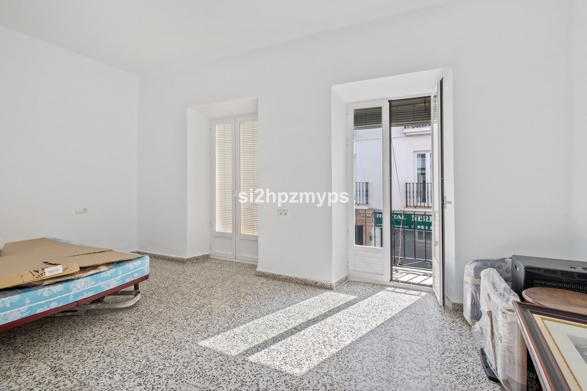 Geschakelde Woning te koop in Nerja | 5 slaapkamers H5211340