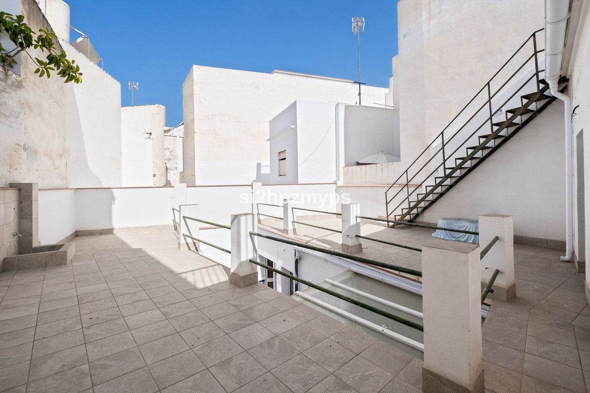 Geschakelde Woning te koop in Nerja | 5 slaapkamers H5211340