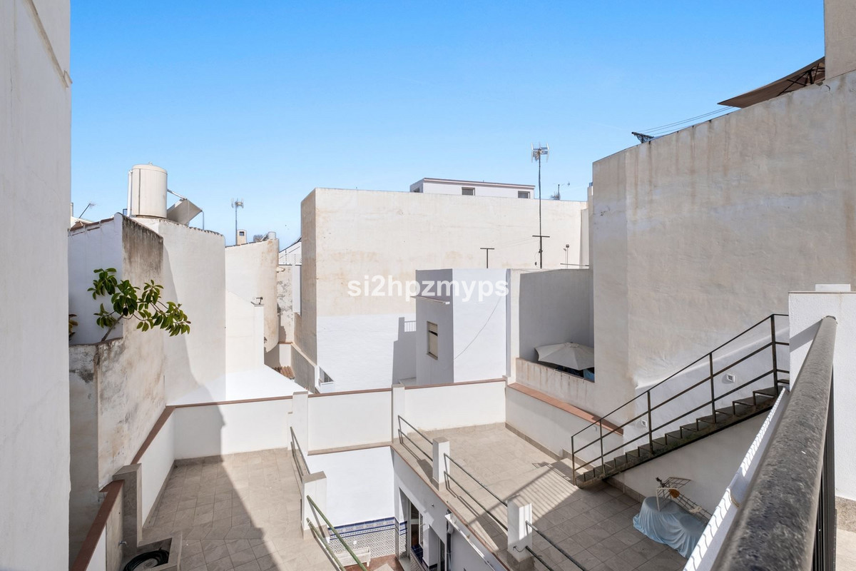 Geschakelde Woning te koop in Nerja | 5 slaapkamers H5211340