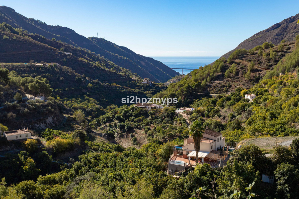 Vrijstaande Villa te koop in Nerja | 1 slaapkamers H5227588