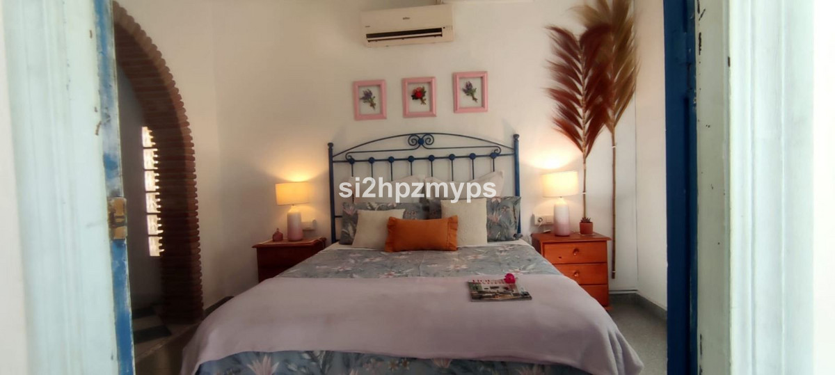 Vrijstaande Villa te koop in Nerja | 1 slaapkamers H5227588