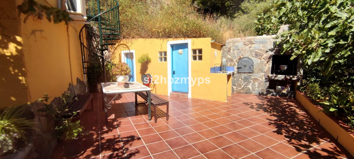 Vrijstaande Villa te koop in Nerja | 1 slaapkamers H5227588