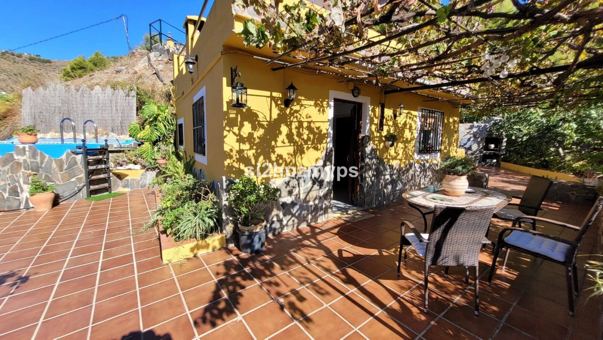 Vrijstaande Villa te koop in Nerja | 1 slaapkamers H5227588