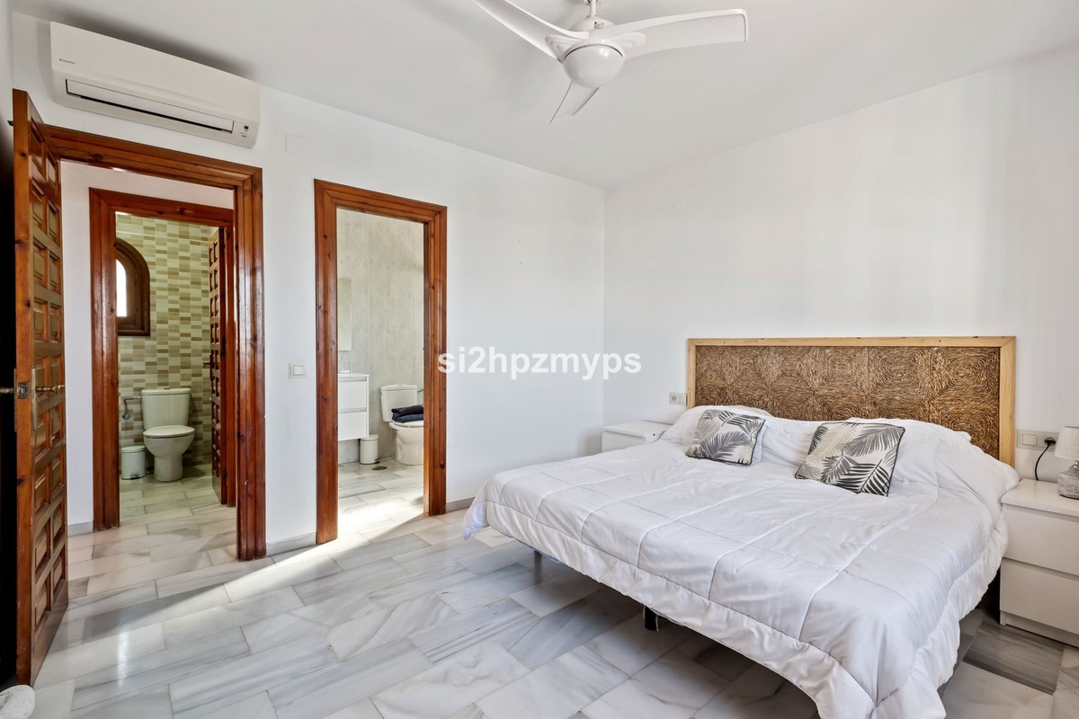 Vrijstaande Villa te koop in Nerja | 2 slaapkamers H5272759