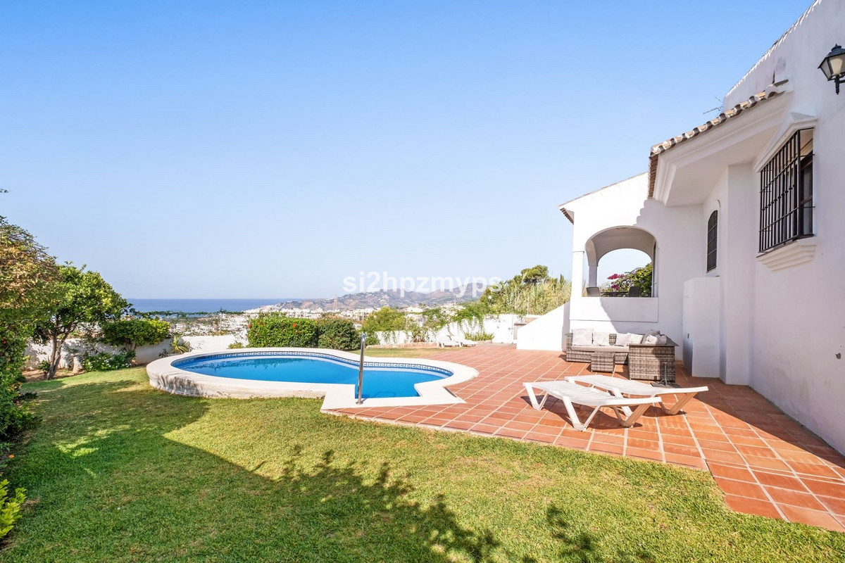 Vrijstaande Villa te koop in Nerja | 2 slaapkamers H5272759