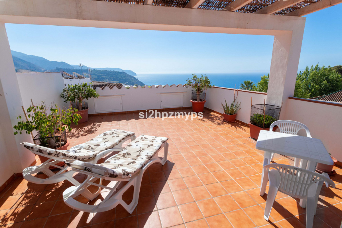 Geschakelde Woning te koop in Nerja | 4 slaapkamers H5287561