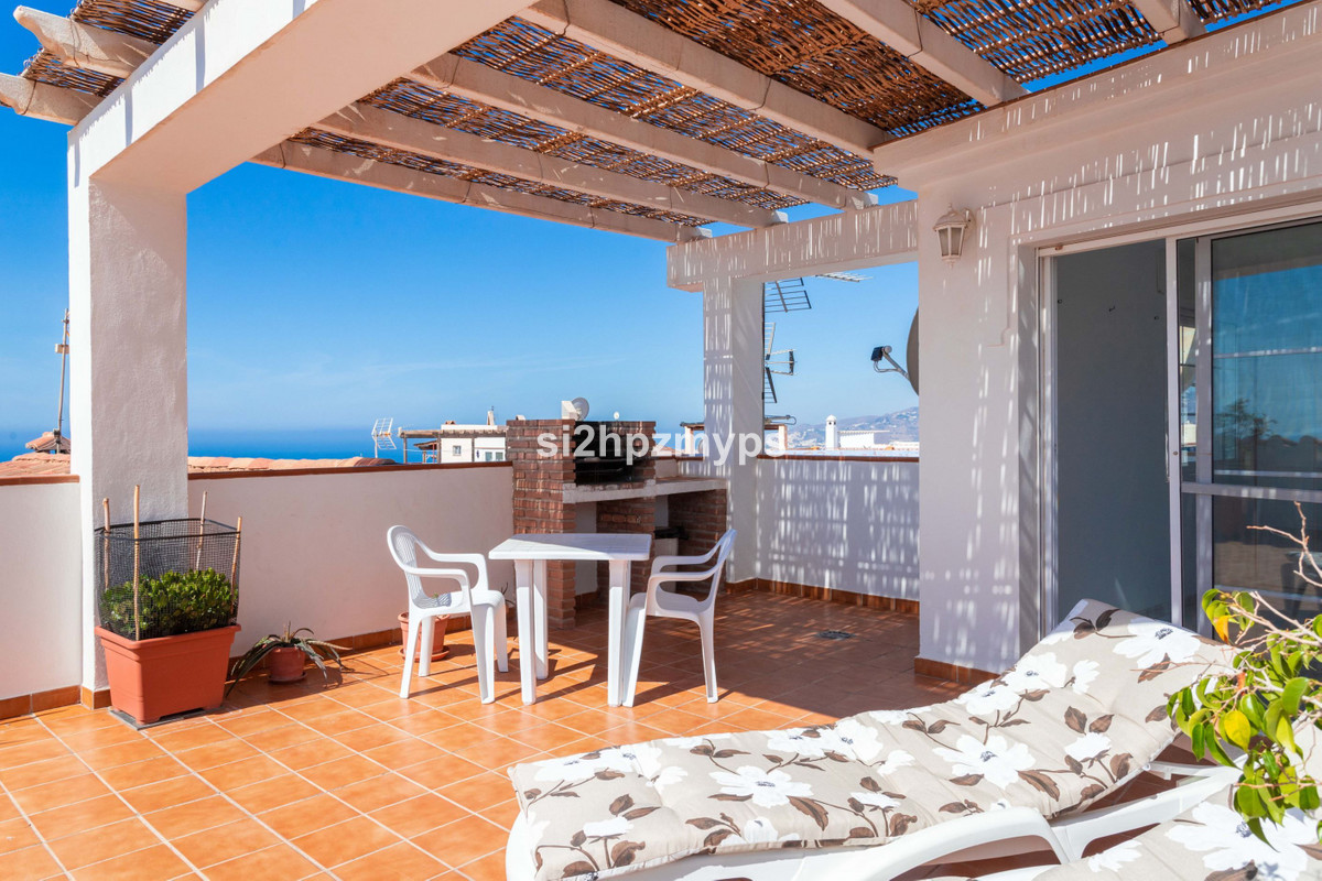 Geschakelde Woning te koop in Nerja | 4 slaapkamers H5287561