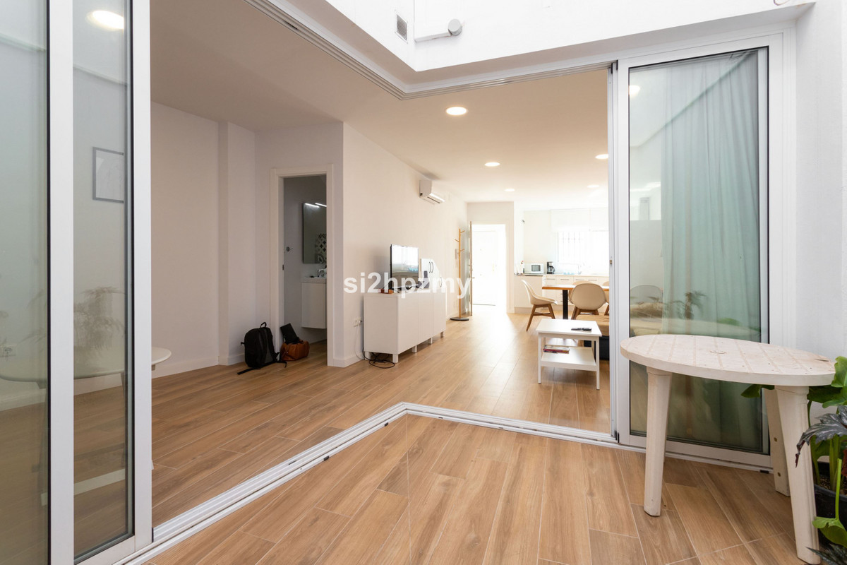 Geschakelde Woning te koop in Nerja | 4 slaapkamers H5287561