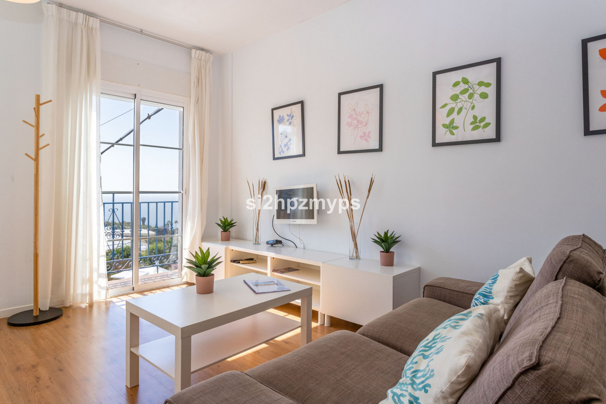 Geschakelde Woning te koop in Nerja | 4 slaapkamers H5287561