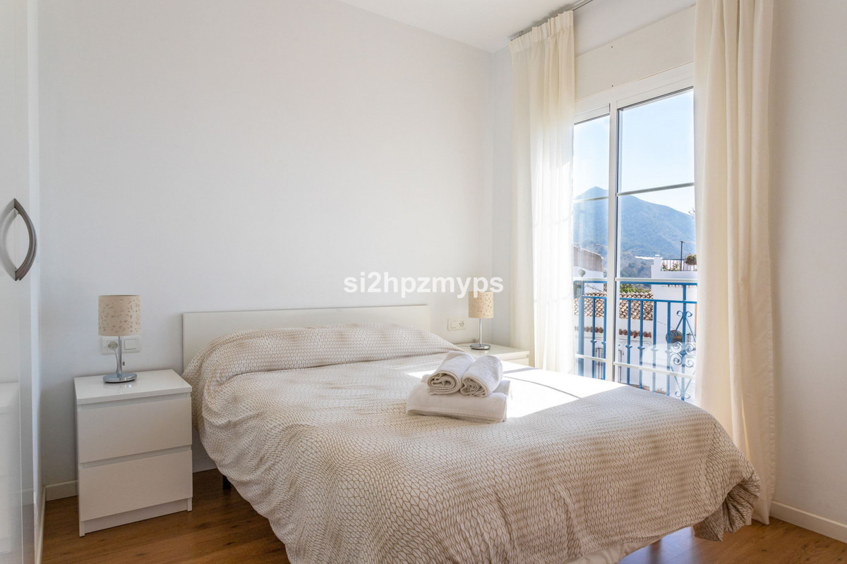 Geschakelde Woning te koop in Nerja | 4 slaapkamers H5287561