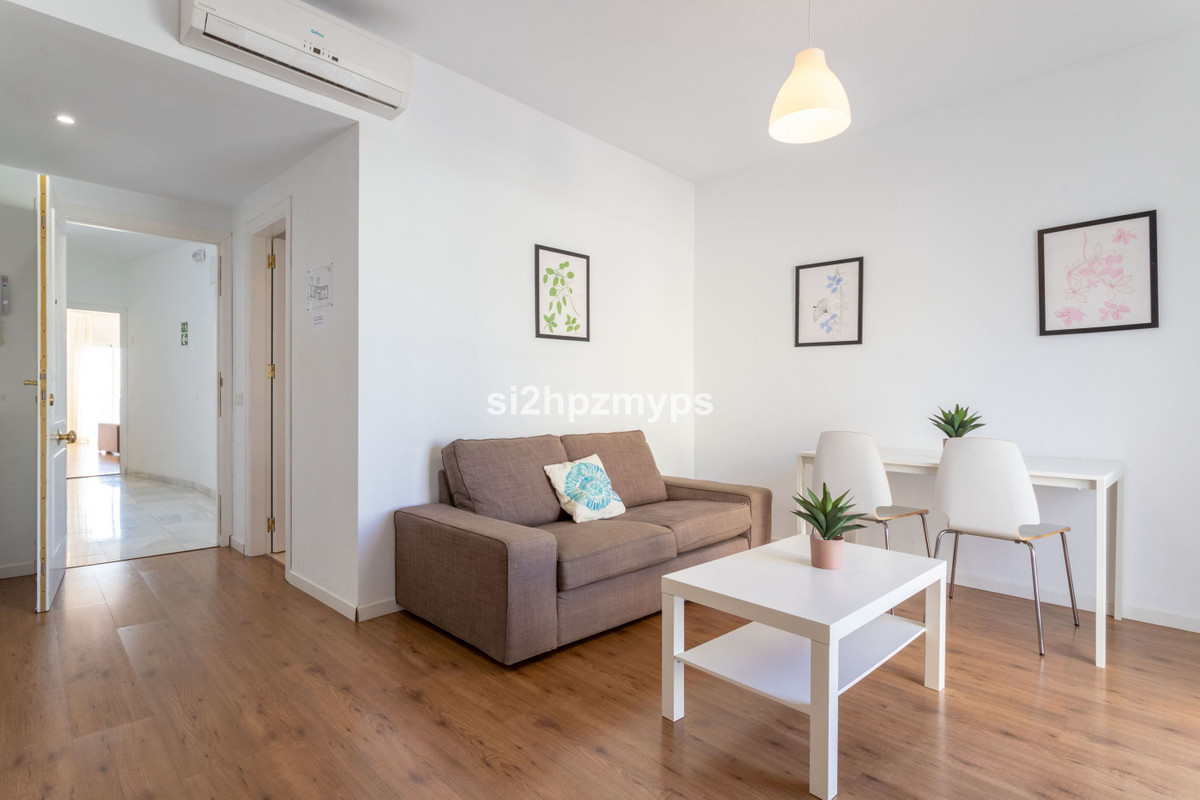 Geschakelde Woning te koop in Nerja | 4 slaapkamers H5287561