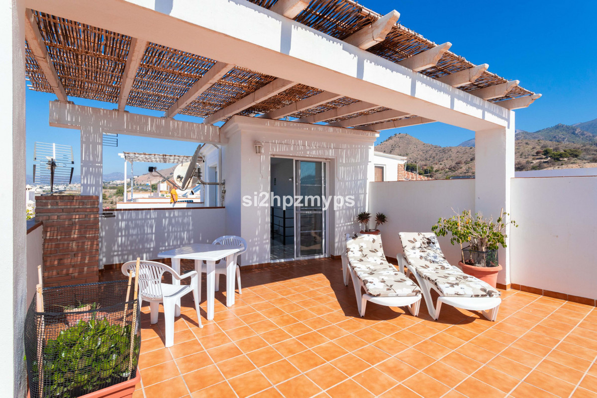 Geschakelde Woning te koop in Nerja | 4 slaapkamers H5287561