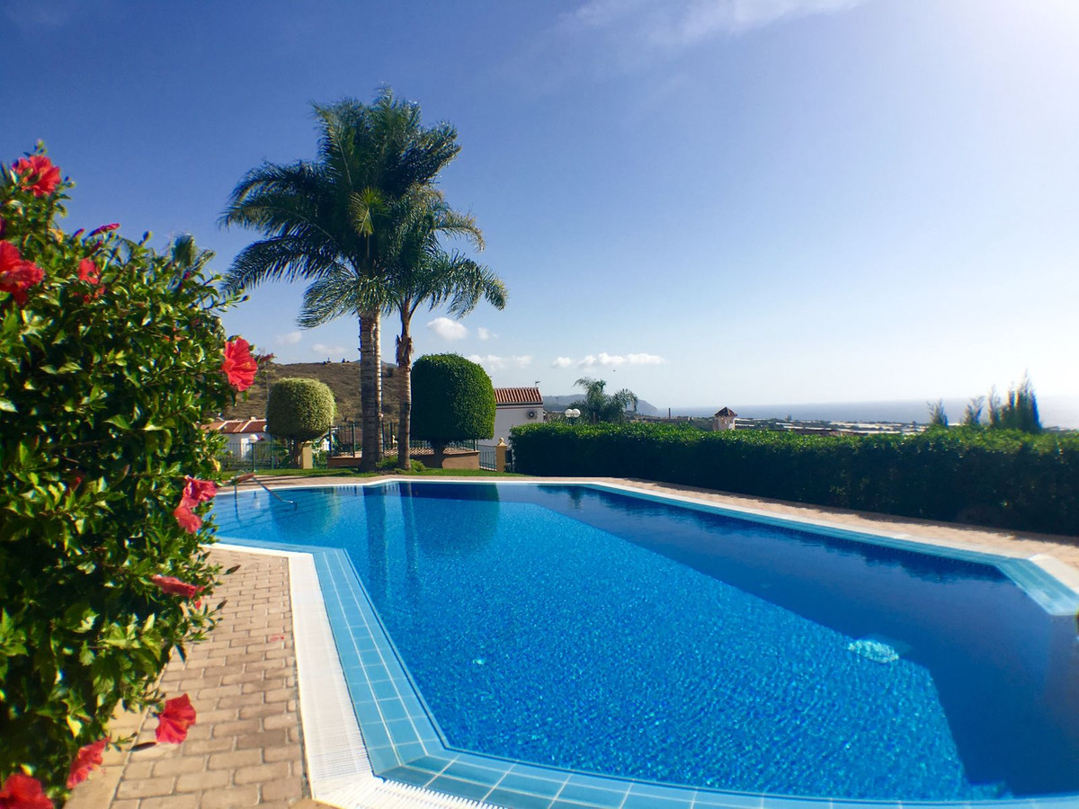 Appartement te koop in Nerja | 2 slaapkamers H5293039