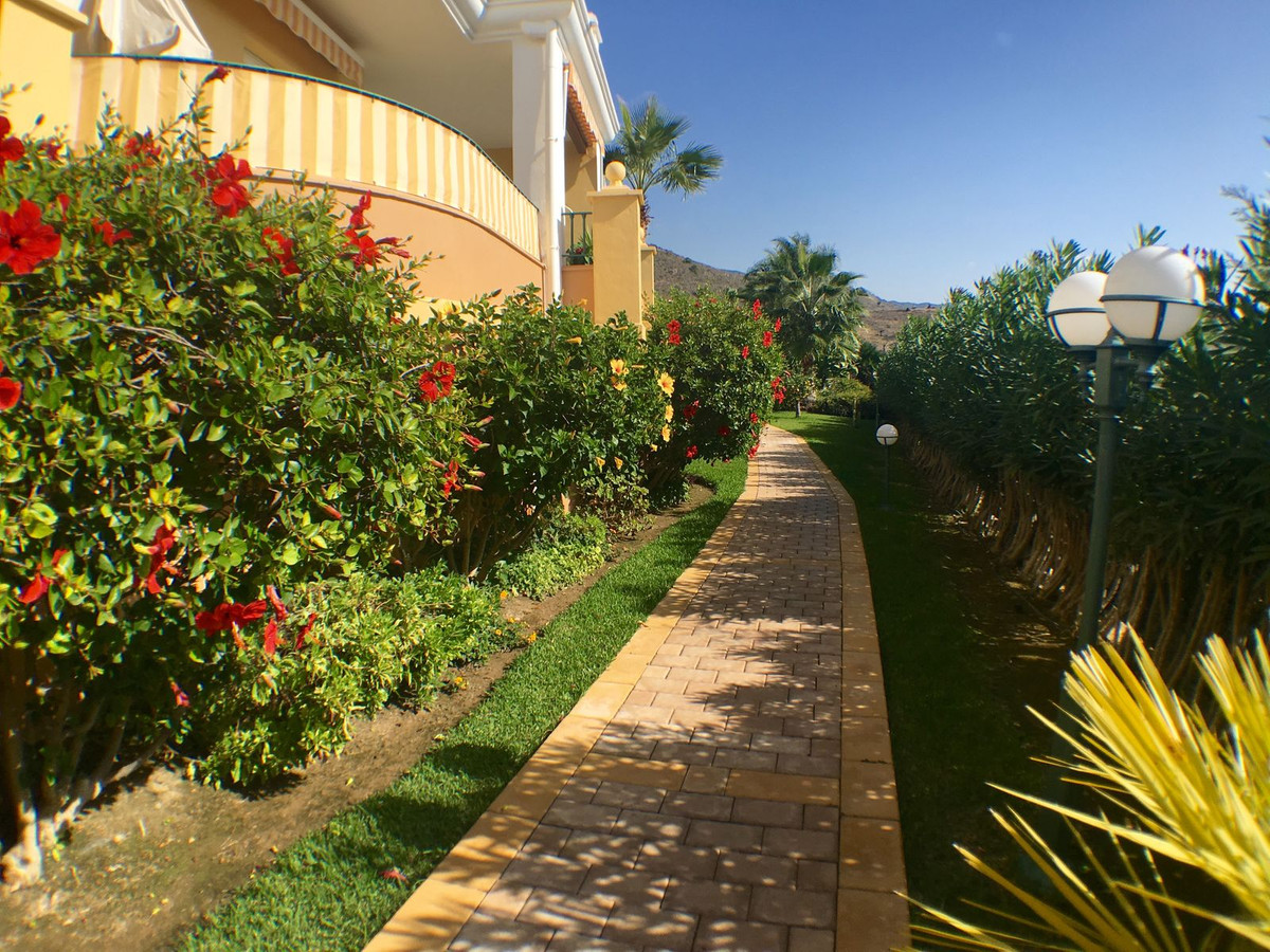 Appartement te koop in Nerja | 2 slaapkamers H5293039