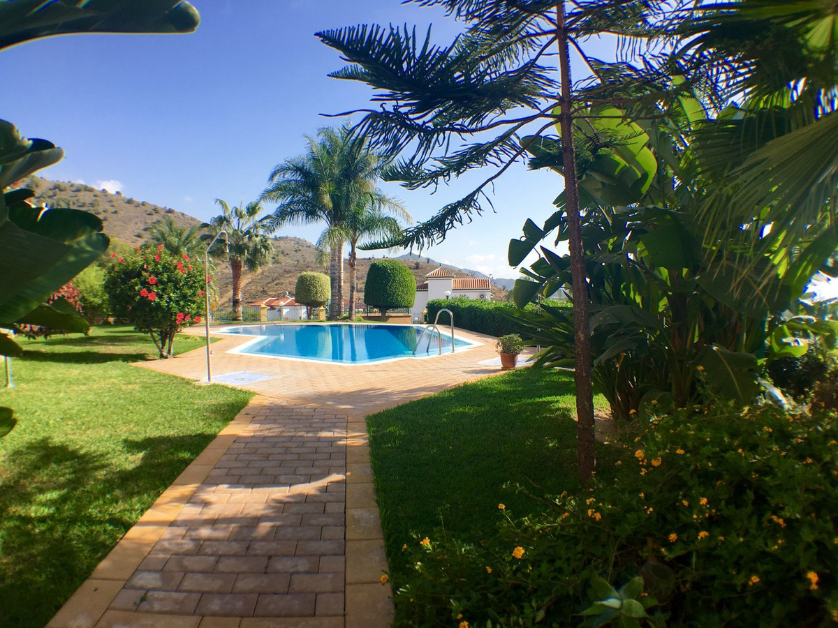 Appartement te koop in Nerja | 2 slaapkamers H5293039