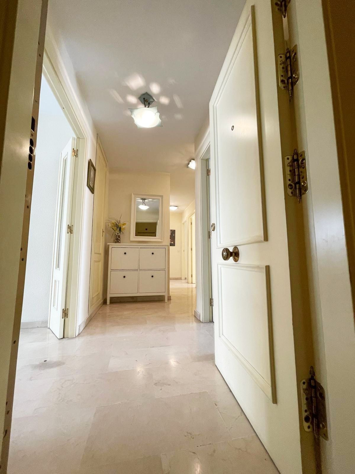 Appartement te koop in Nerja | 3 slaapkamers H5310850