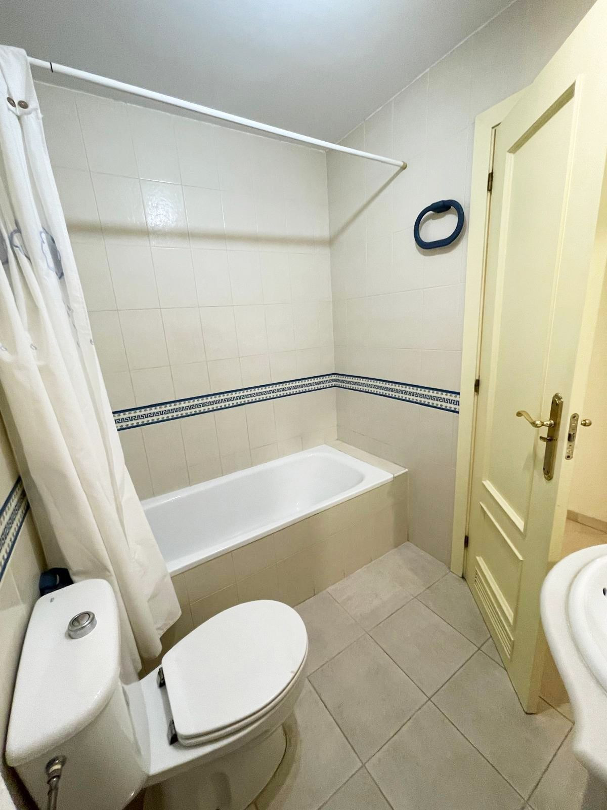 Appartement te koop in Nerja | 3 slaapkamers H5310850