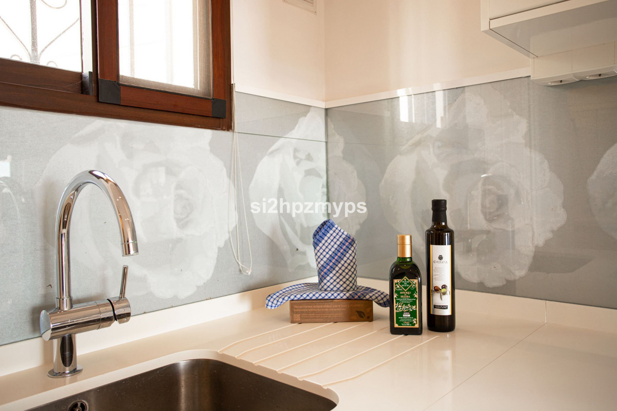Geschakelde Woning te koop in Nerja | 2 slaapkamers H5373616