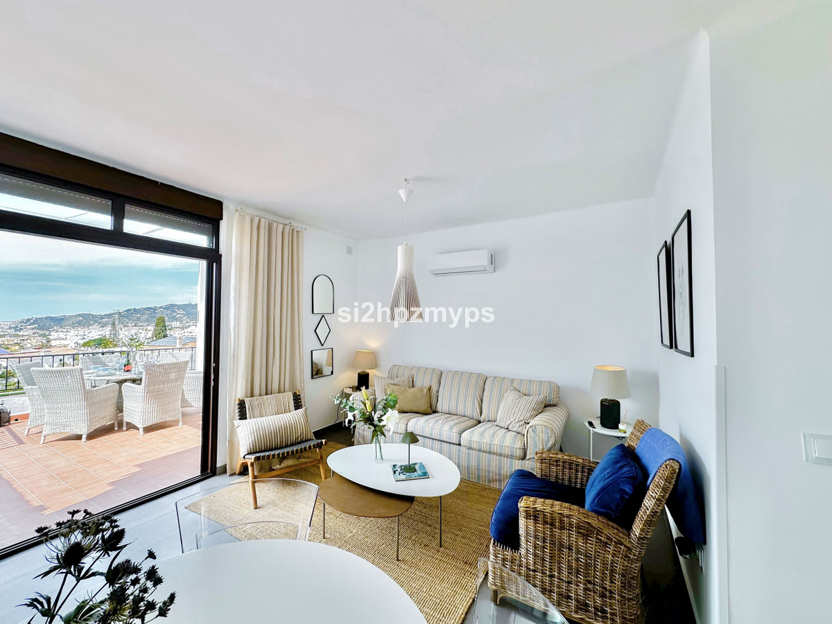 Geschakelde Woning te koop in Nerja | 2 slaapkamers H5373616