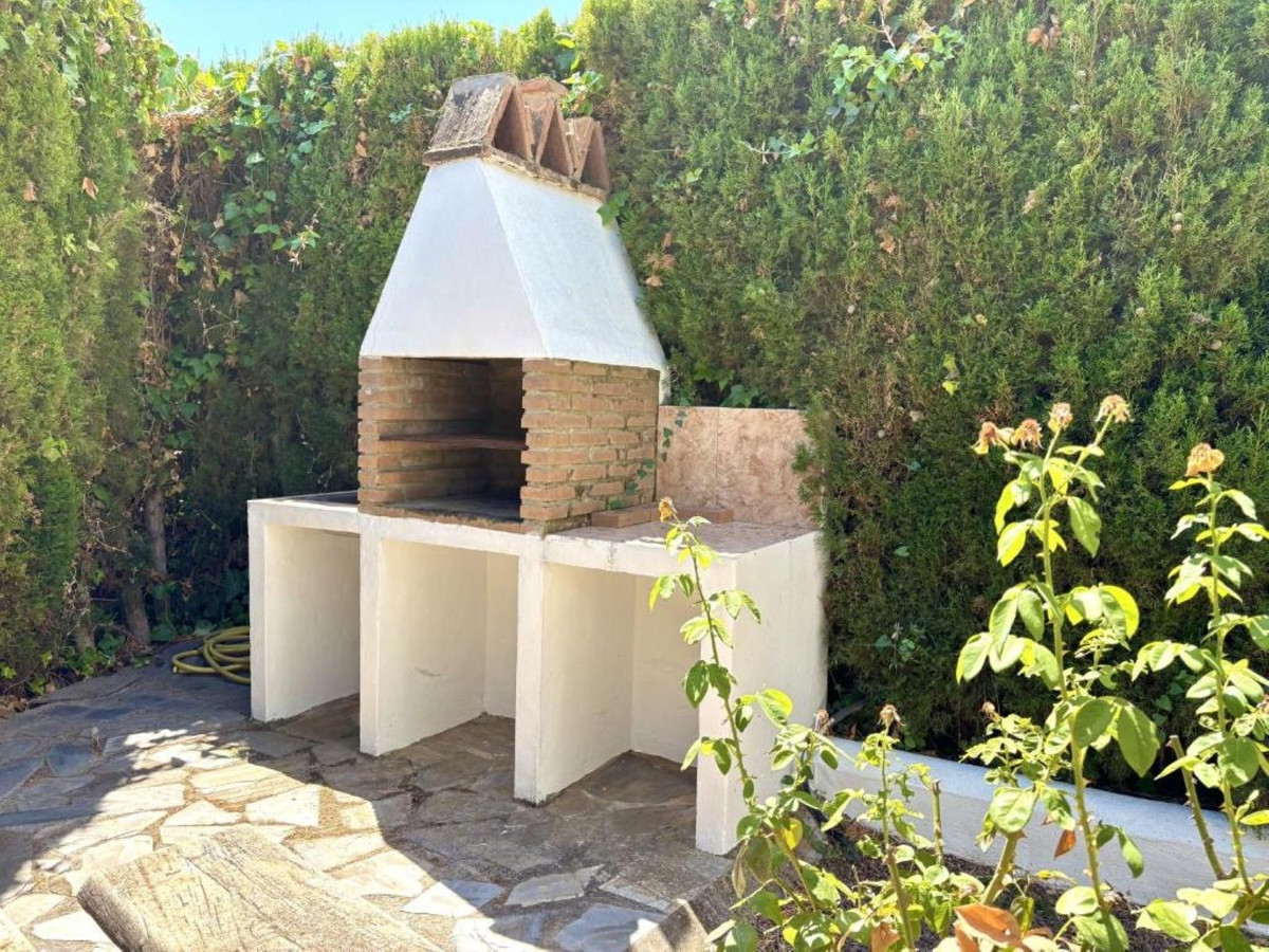 Appartement te koop in Nerja | 4 slaapkamers H5402023