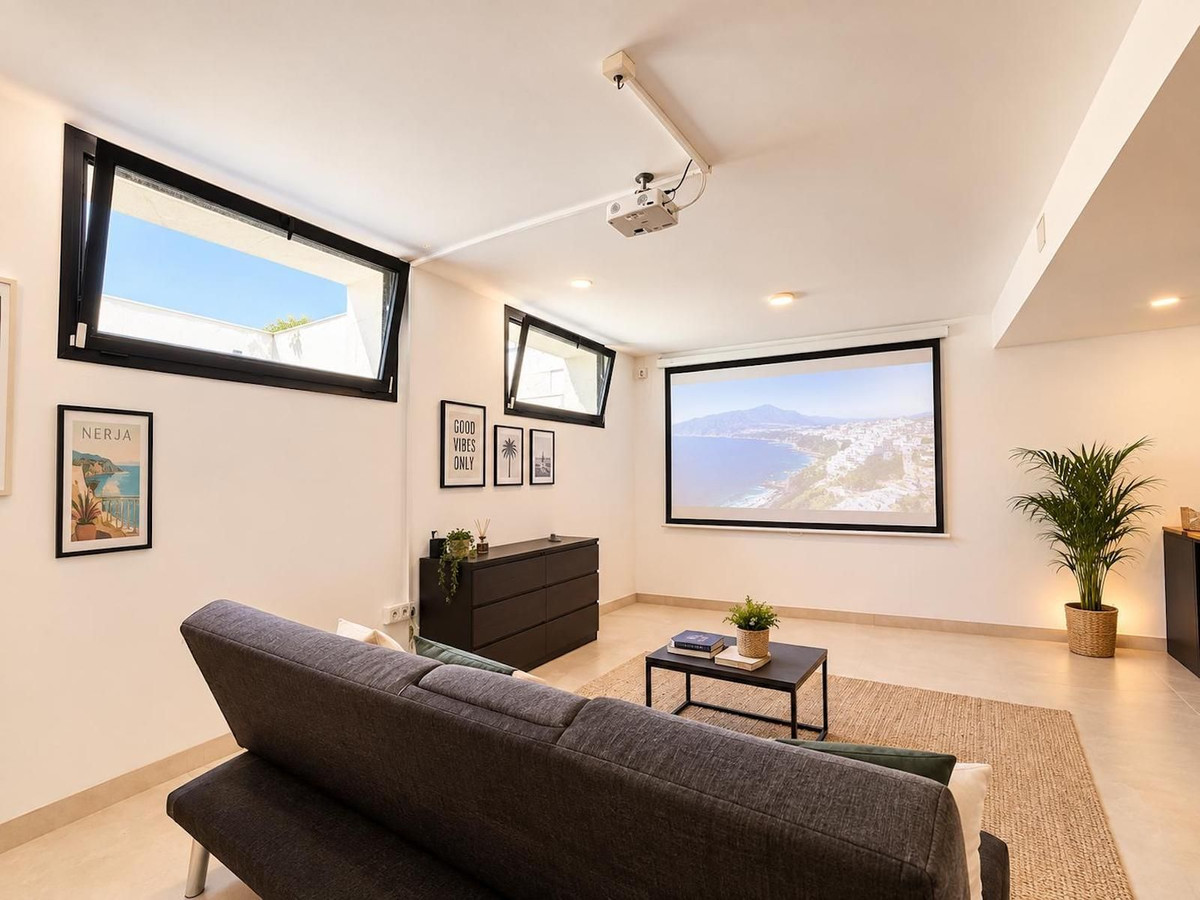 Vrijstaande Villa te koop in Nerja | 3 slaapkamers H5475793