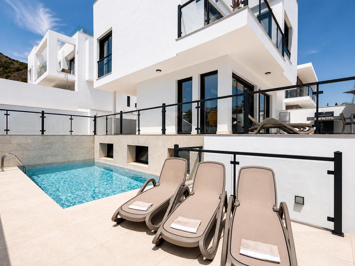 Vrijstaande Villa te koop in Nerja | 3 slaapkamers H5475793