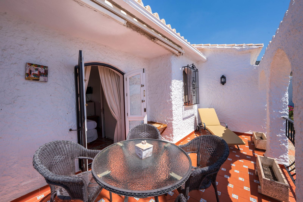 Huis te koop in Nerja | 2 slaapkamers H5496565