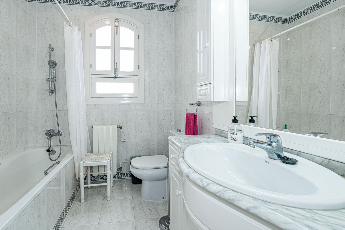 Huis te koop in Nerja | 2 slaapkamers H5496565