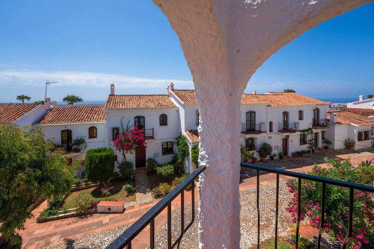 Huis te koop in Nerja | 2 slaapkamers H5496565