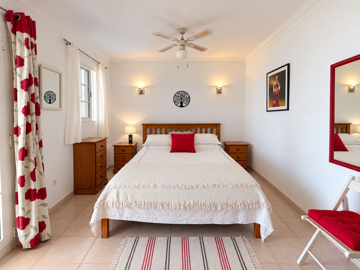 Geschakelde Woning te koop in Nerja | 2 slaapkamers H5513515