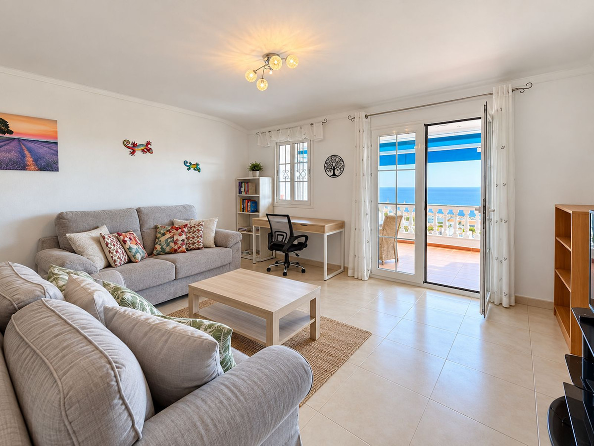 Geschakelde Woning te koop in Nerja | 2 slaapkamers H5513515